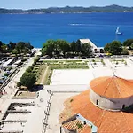 Lovely Apartment In Zadar Апартаменти Задар