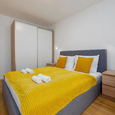 Lovely Apartment In Zadar *