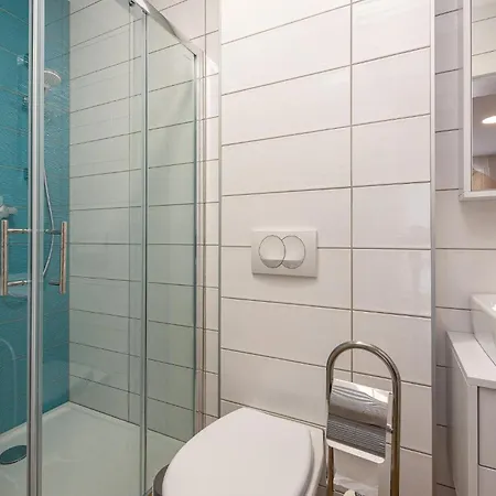 Stunning In With Wifi زادار