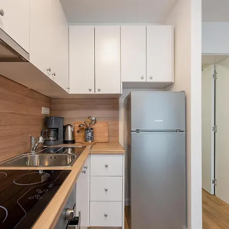 Lovely Apartment In Zadar Apartment *