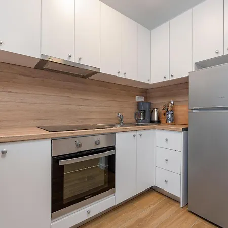 דירה Stunning In With Wifi זאדאר