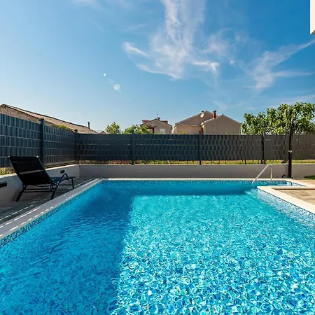 Lovely Apartment In Zadar